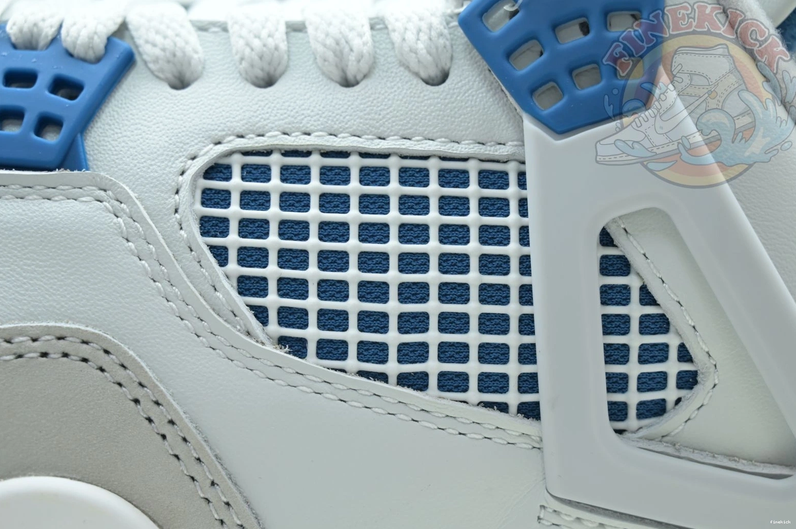4 Jordan Air 